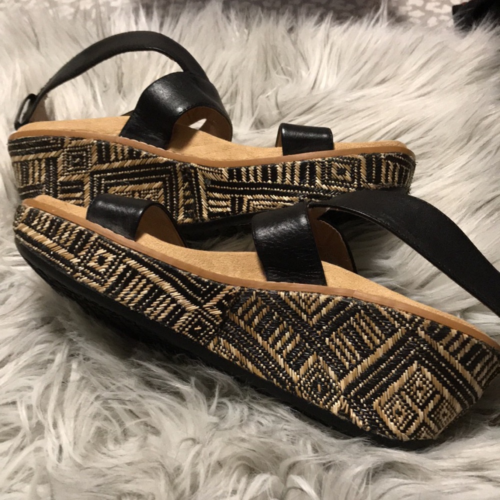 Vionic Platform Sandals - image 3